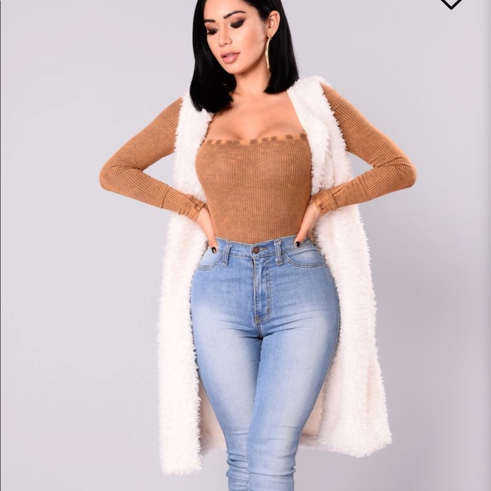 NWT Fashion Nova Fuzzy Fur Vest